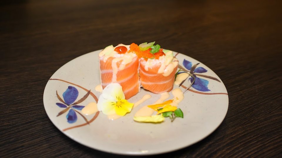 Yuzu Salmon Sushi